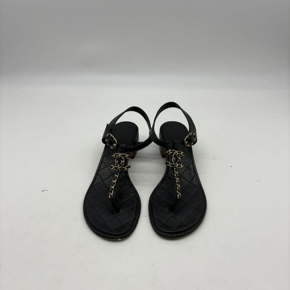 CHANEL CHANEL Black Quilted Leather Chain-Trim T-Strap Sandals